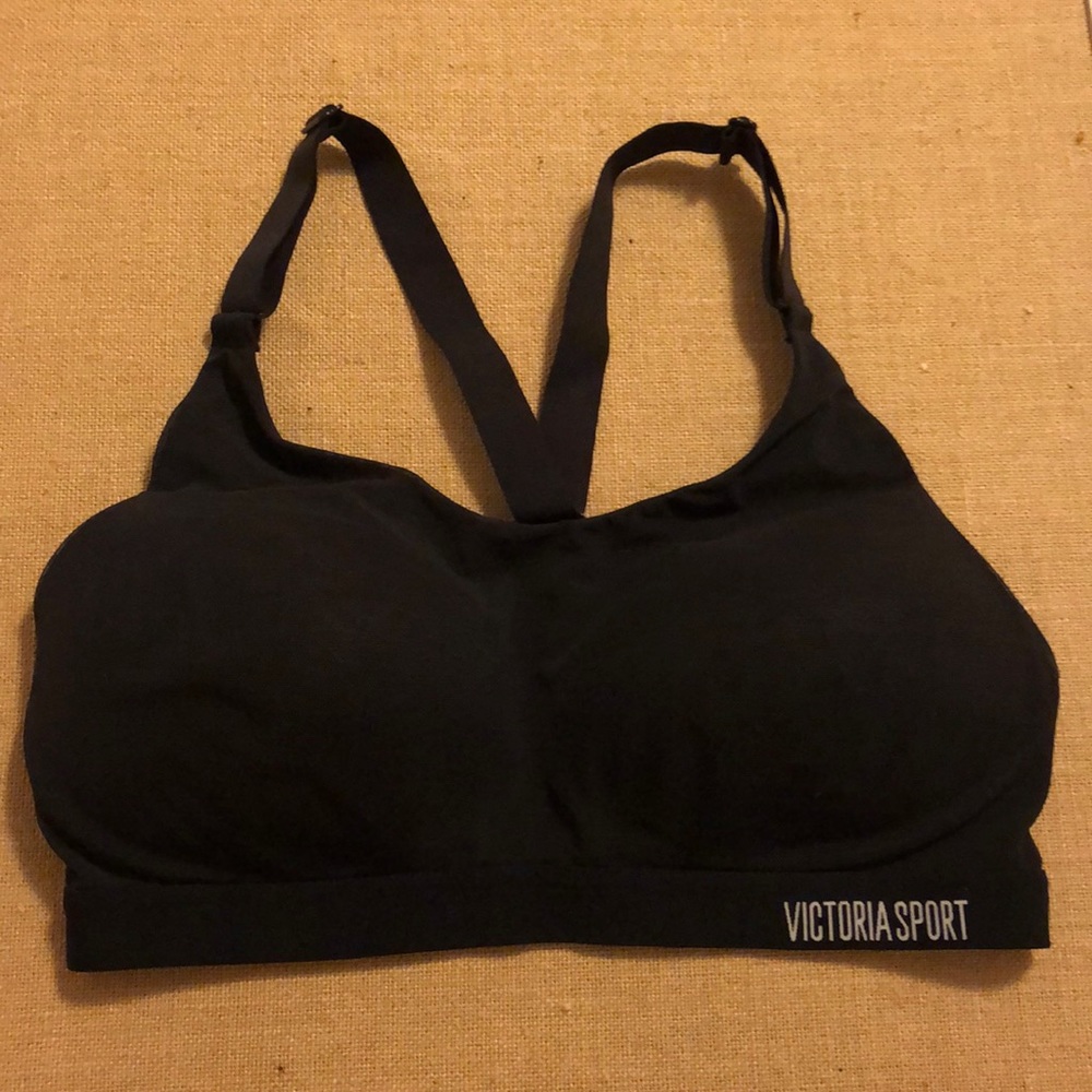 Victoria’s Secret Sports Bra black size 34D